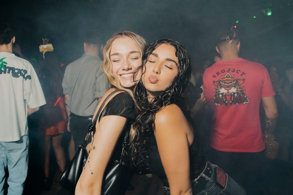 Live Moment x Papaya Beach Club